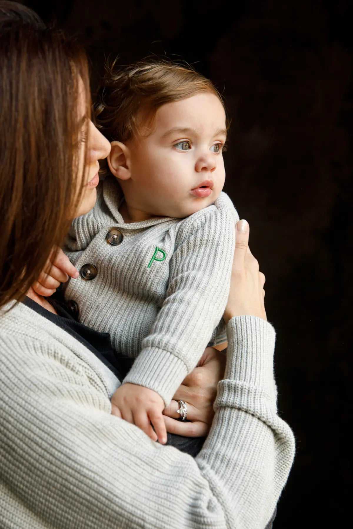 新生儿成长记：一周大宝宝的喂养与护理指南